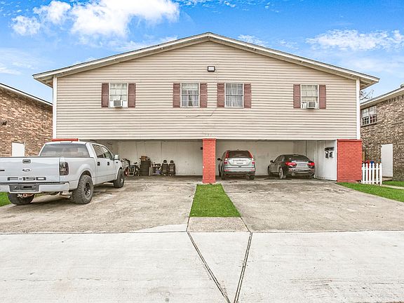 2nd image of 929 W Monterey Ct APT A