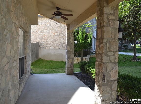 3rd image of 8422 Tesoro Perdido