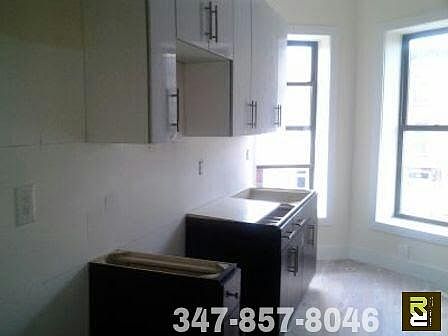 2nd image of 116 Jefferson Ave