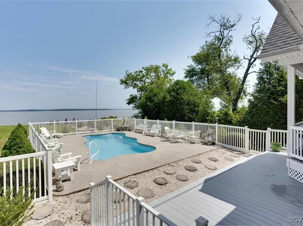 259 Brandon Point Rd, Locust Hill, VA 23092