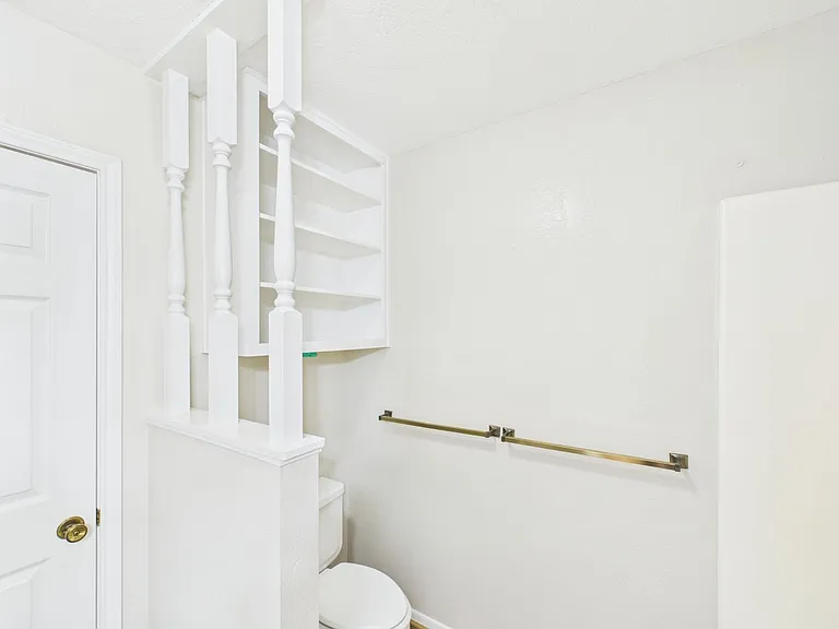 119 Frederick Rd — Photo 20