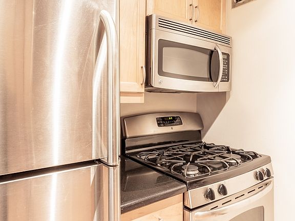 4th image of 182 E 95th St APT 28J