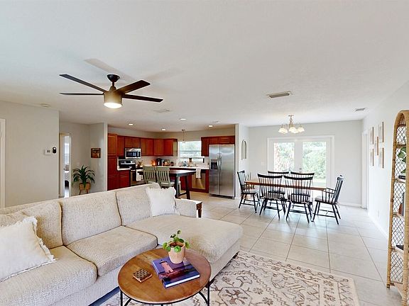5th image of 2374 SW Woodridge Street