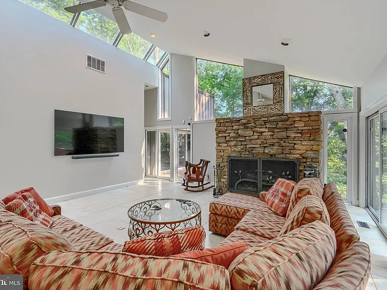 2101 Tufton Ave — Photo 8