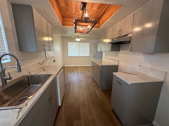 2nd image of 10620 Charbono Way