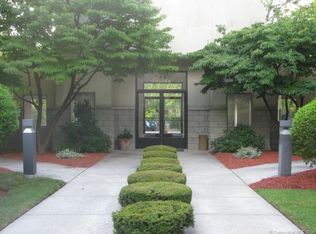 1204 Whitney Ave APT 101, Hamden, CT 06517