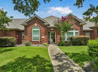 206 Clearview Ave APT B, Friendswood, TX 77546