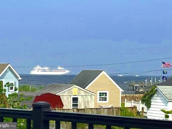 7811 Harbor Rd, Pasadena, MD 21122