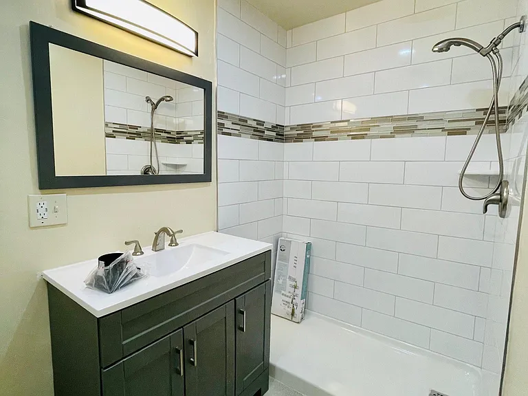 522 W Gutierrez St #3 — Photo 14