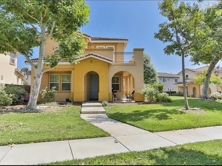 1314 Estel Dr — Photo 1