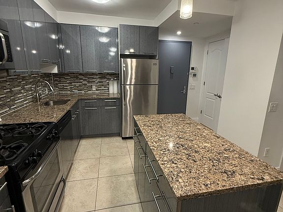 4th image of 3440 Guider Ave #5