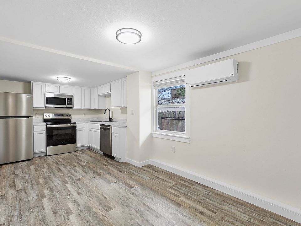 1st image of 407 Sarah Dr APT B