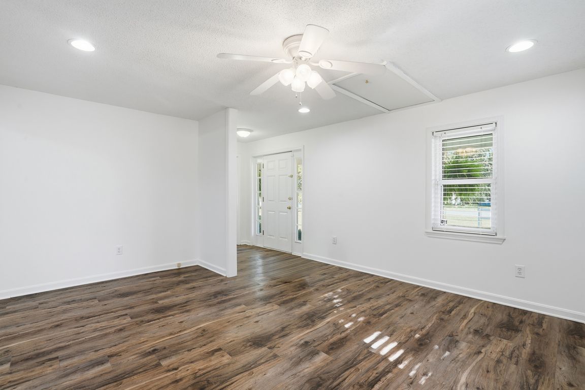 next background image