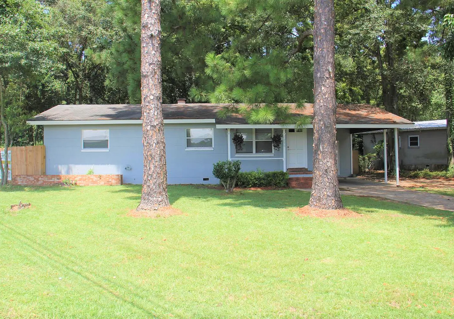 Gorgeous 3 Bedroom near FSU for Fall 2027! — Photo 2