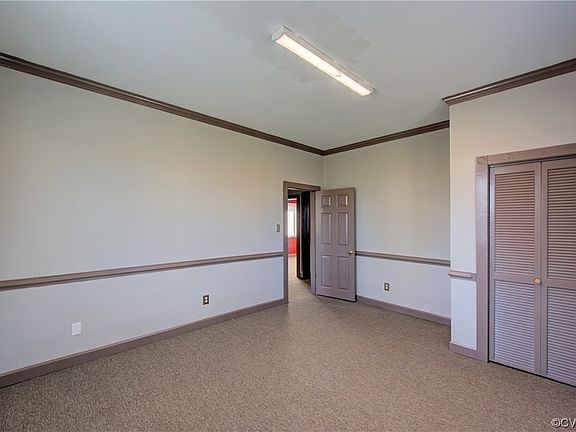 5th image of 400 N 2nd Ave