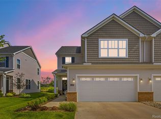 2401 Salt Springs Dr, Saline, MI 48176