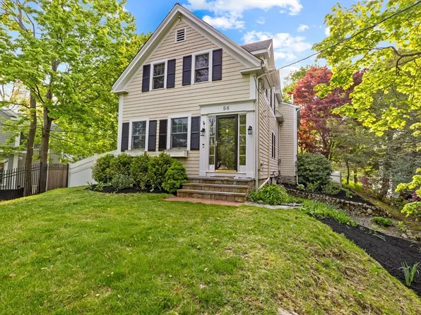 56 Elm St, Hingham, MA 02043