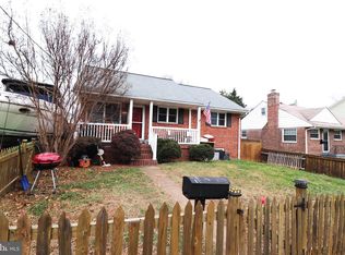 2146 Patrick Henry Dr, Arlington, VA 22205