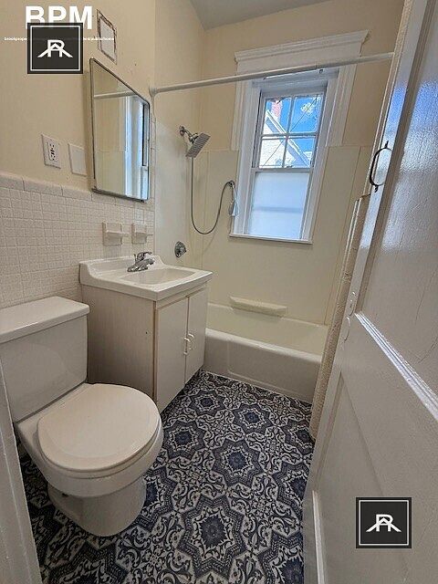 2nd image of 43 Wendell St #24