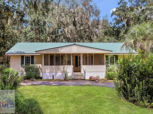 128 Woods Dr, Midway, GA 31320