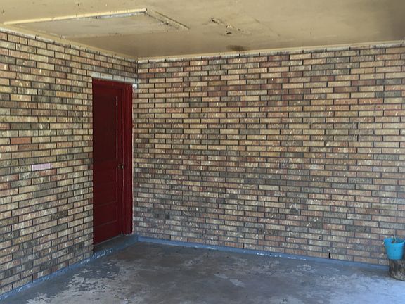 3rd image of 189 E 116th St