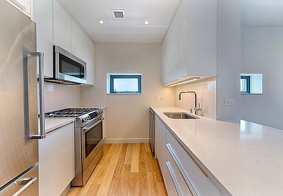 4th image of 8 Vanderbilt Ave APT 12A