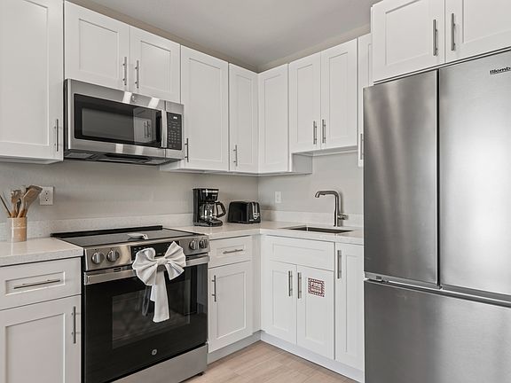 5th image of 1812 Flagler Ave APT 1