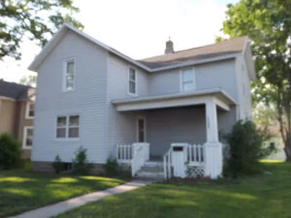 1509 Washington St, Muscatine, IA 52761
