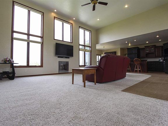 3rd image of 2629 Joplin Ave