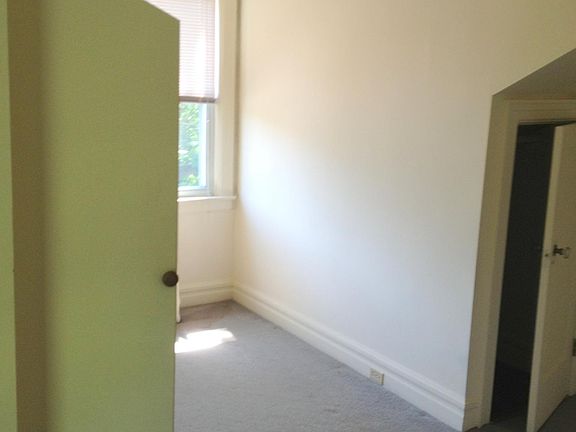 4th image of 71 Cassilis Ave #3S