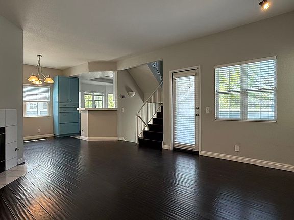4th image of 9940 Scripps Vista Way Unit 142