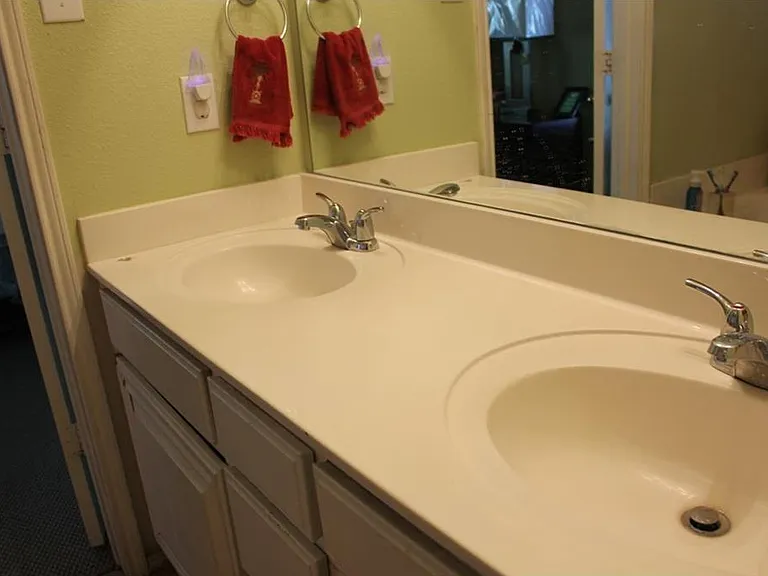 2425 Collier Dr — Photo 7