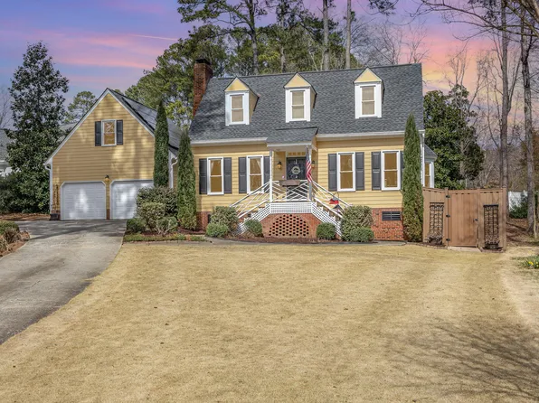 519 Carolyn Ct, Cary, NC 27511