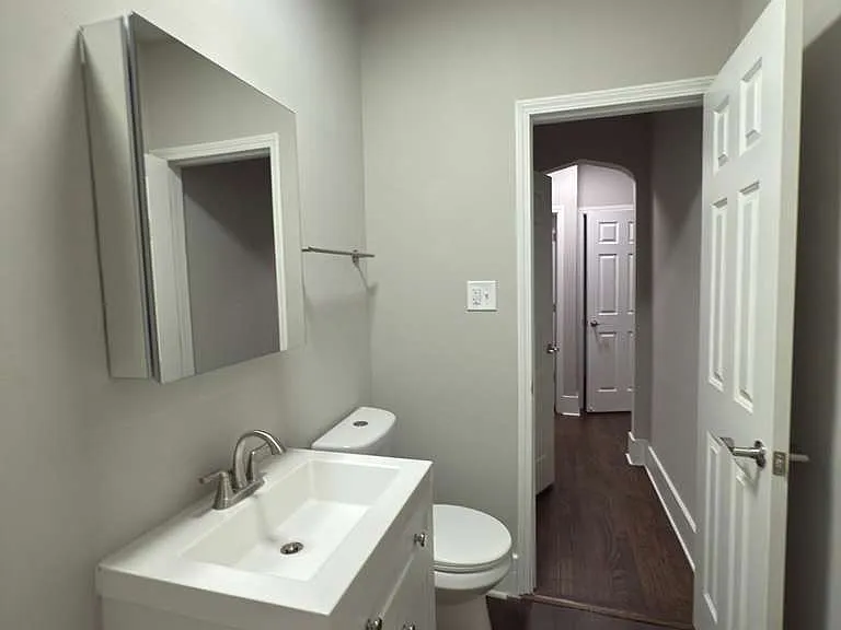 7422 N Damen Ave #2G — Photo 16