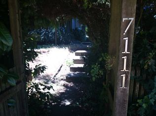 7111 32nd Ave SW, Seattle, WA 98126