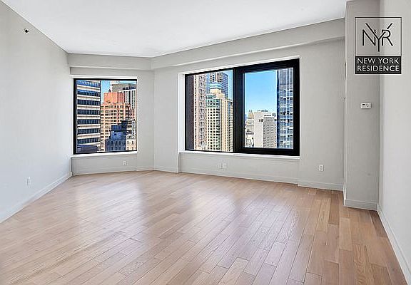 4th image of 75 Wall St APT 37N