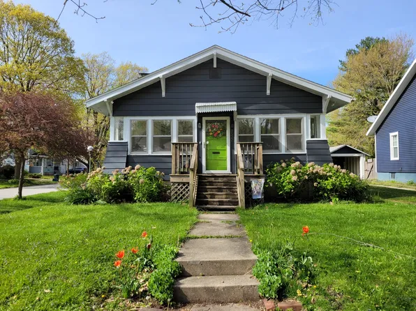 1522 W Park Ave, Champaign, IL 61821