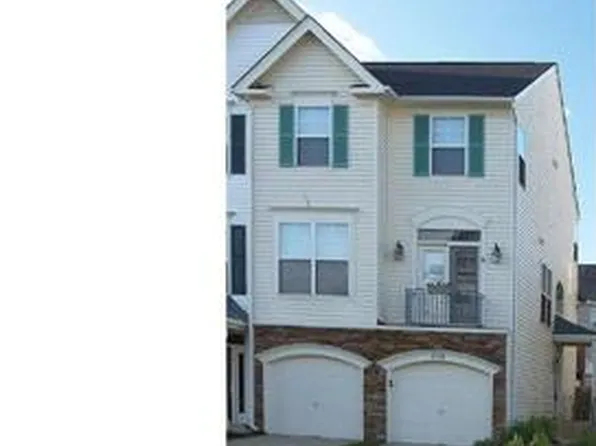 43700 Scarlet Sq, Chantilly, VA 20152