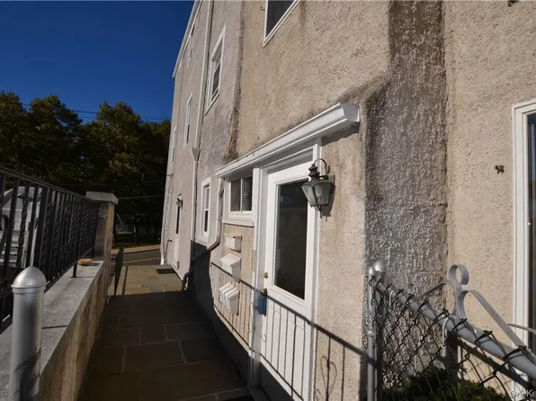 56 Palisade St #2, Dobbs Ferry, NY 10522