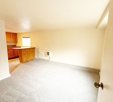 2nd image of 328 S Lafayette Ave APT 6