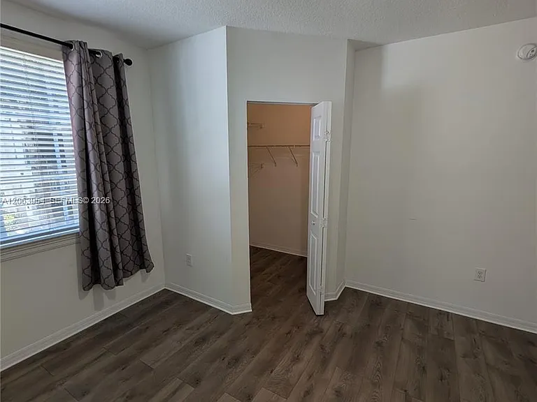 6831 SW 44th St #203 — Photo 10