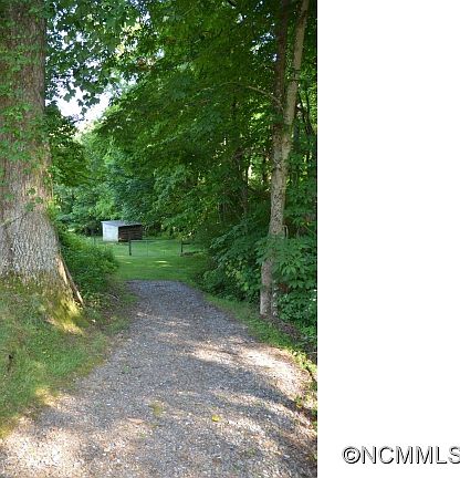 3rd image of 149 Pinecrest Ln