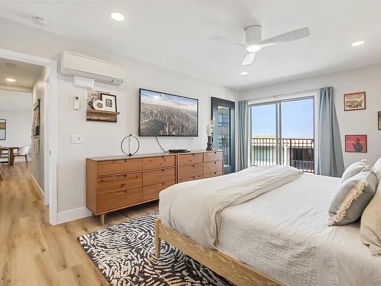 909 Coast Blvd #12 — Photo 20