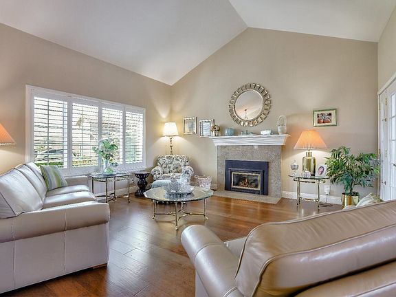 4th image of 4994 Gazania Dr