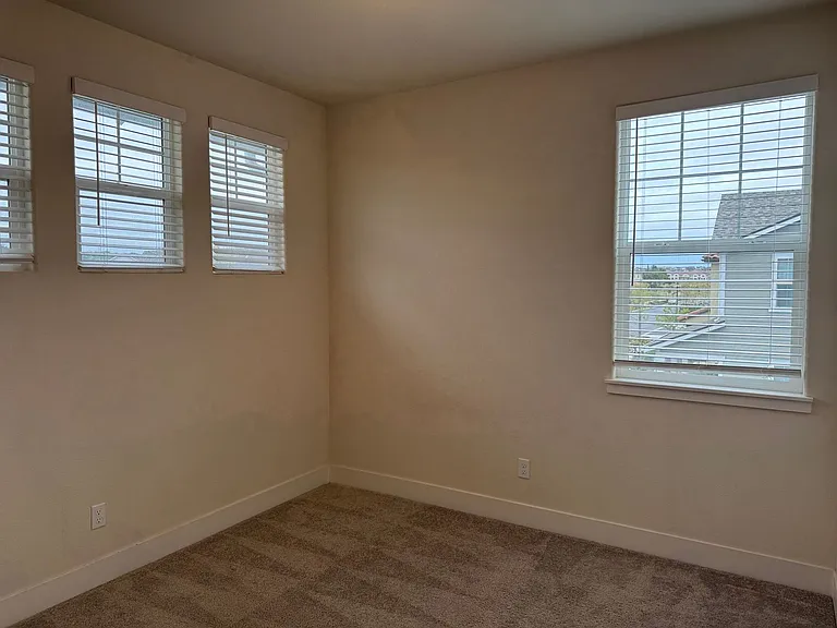 14343 Sherman Blvd — Photo 24