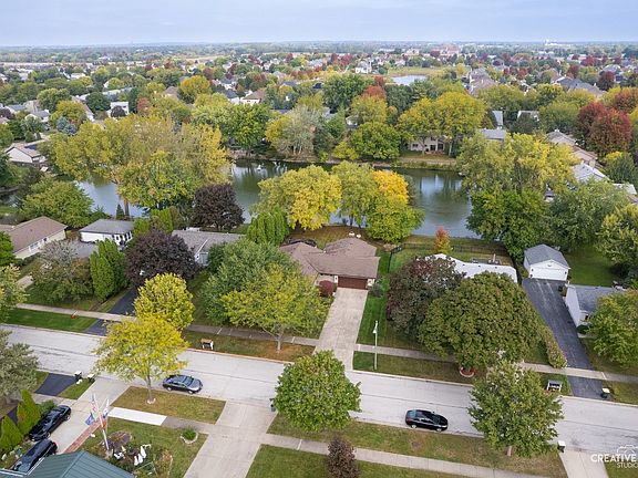 3rd image of 607 Cherrywood Dr