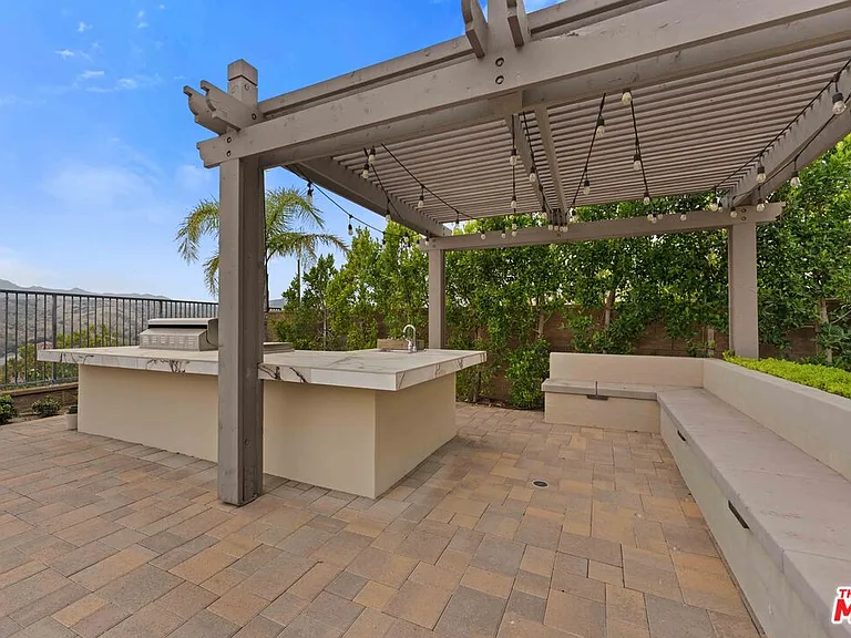 11925 N Ricasoli Way — Photo 38