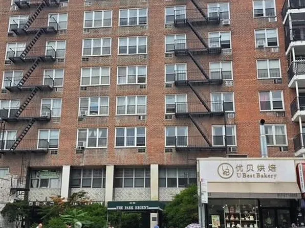 4125 Kissena Blvd APT 2J, Flushing, NY 11355