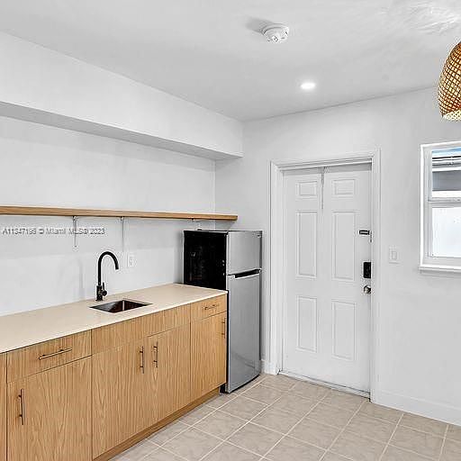 2nd image of 1941 Washington St #3