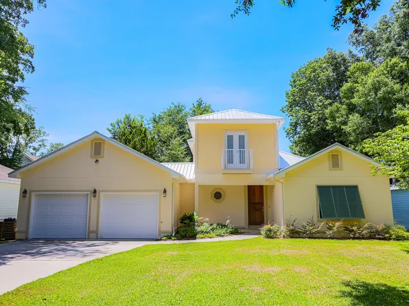 68 S Blue Heron Dr, Santa Rosa Beach, FL 32459